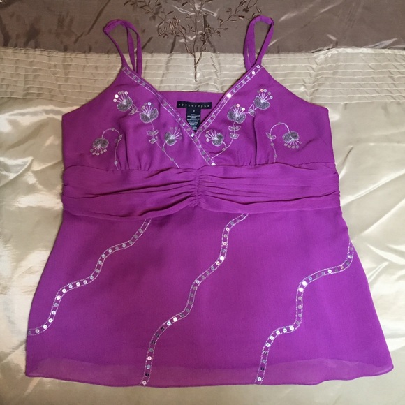 Spaghetti top - Picture 1 of 3