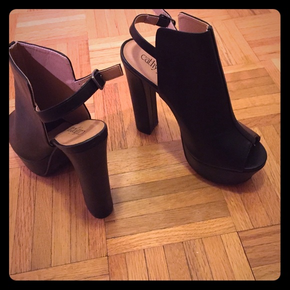 Cathy jean black leather heels