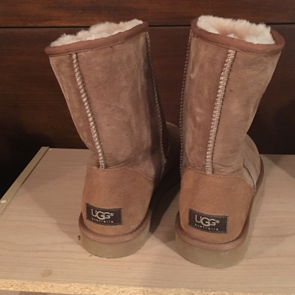 Uggs - image 2