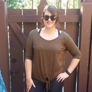 Meet your Posher, Kendra