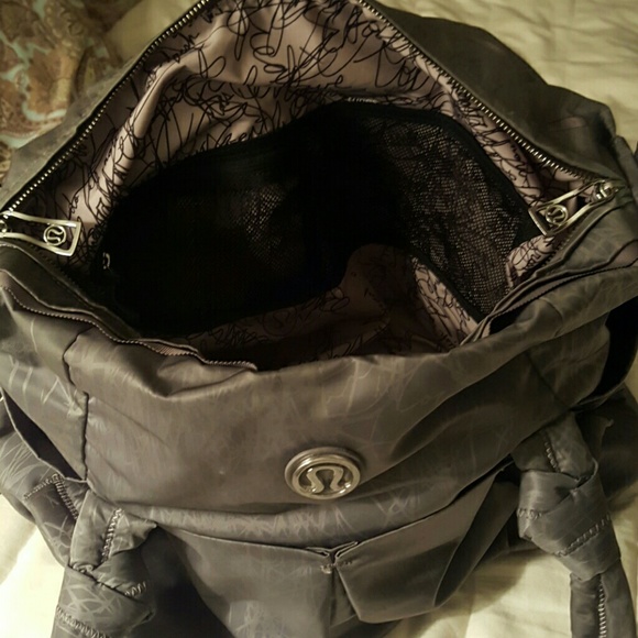 Lululemon bag - Picture 2 of 4