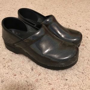 Metallic Danskos