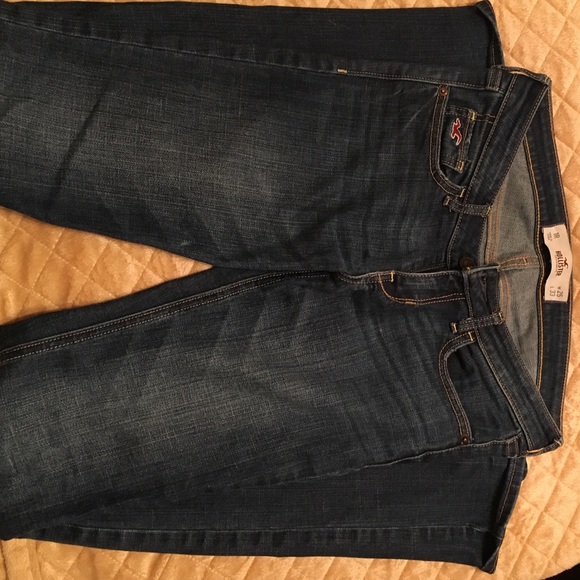 HOT SPRING DEAL!🔥 Hollister Jeans size 1R