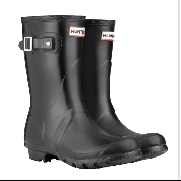 ISO!!! Matte black hunter boots.