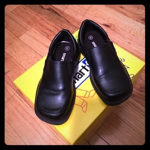 Picture day black slip ons 😎