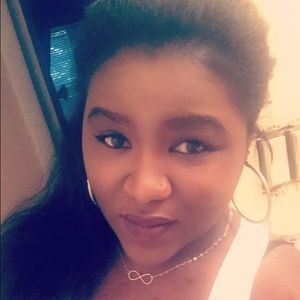 Meet your Posher, Tayler