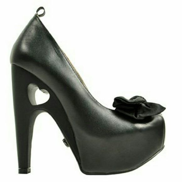 TUK cute and sexy platform pumps