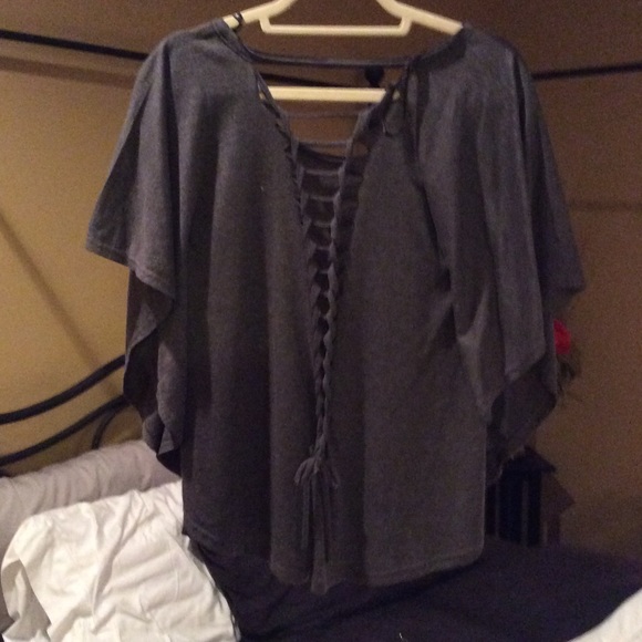 Top - Picture 2 of 2