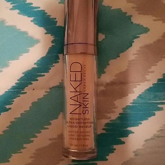 Naked skin weightless definition liquid makeup