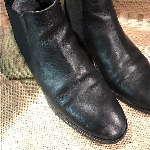TopShop Chelsea Boots size 8.5