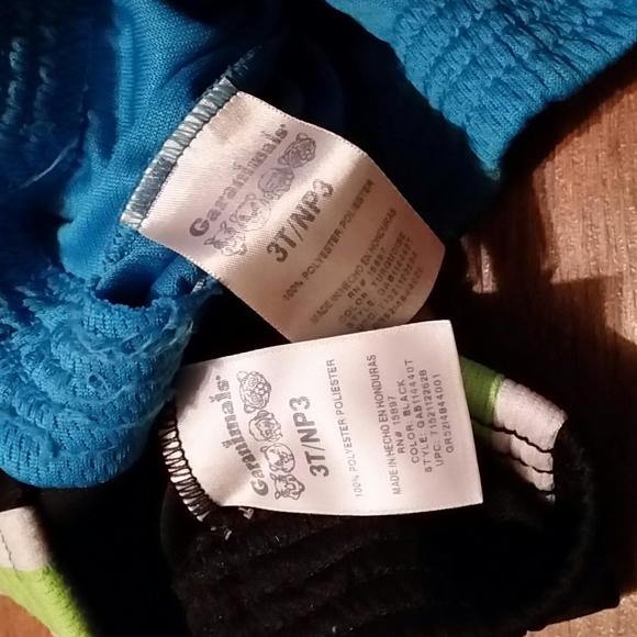 2 prs of Garanimals shorts