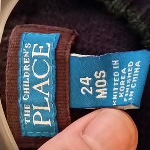 Children's Place navy blue, green, and white sweater