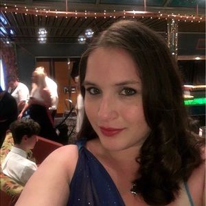 Meet your Posher, Kayla