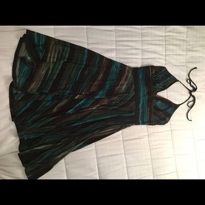 Halter-neck dress