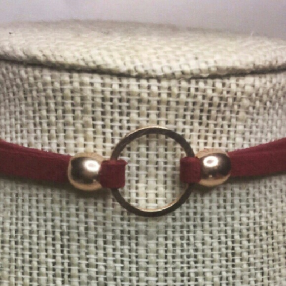 Jewelry - Ring Choker