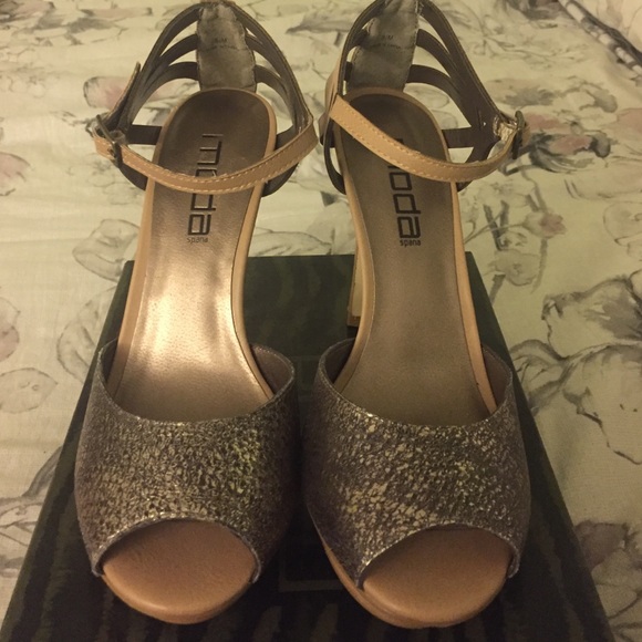 BRAND NEW Moda Heels 👠