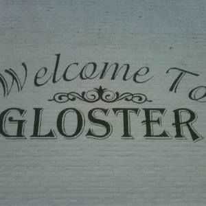 Meet your Posher, Elliot