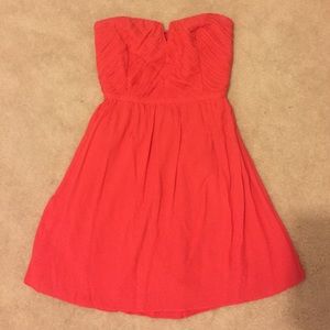 Kimchi Blue dark pink strapless dress