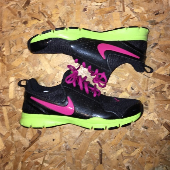 Women's Nike Sneaker