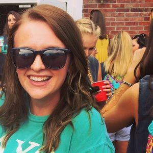 Meet your Posher, Sara