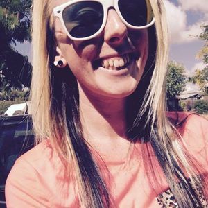 Meet your Posher, Brooke