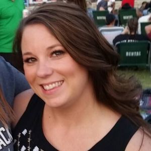 Meet your Posher, Alicia