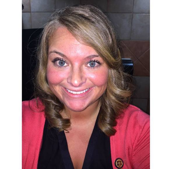 Meet your Posher, Aeron