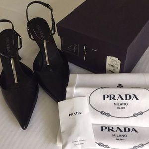 SOLD💖💖These are genuine PRADA slingback
