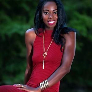 Meet your Posher, Christine