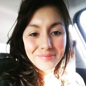 Meet your Posher, Laly