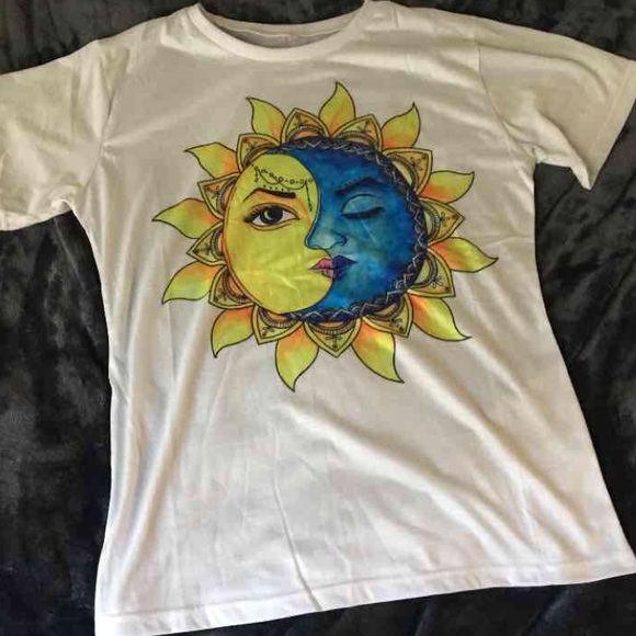 Romwe sun and moon tee