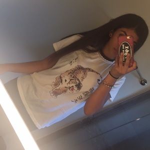 Meet your Posher, Yam