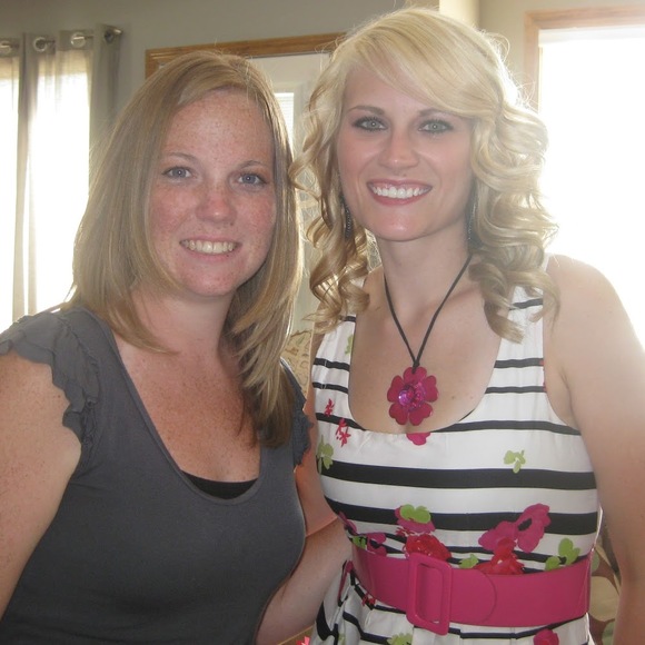 Meet your Posher, Danielle - Picture 1 of 1