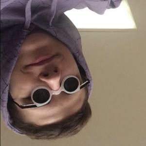 Meet your Posher, Adam