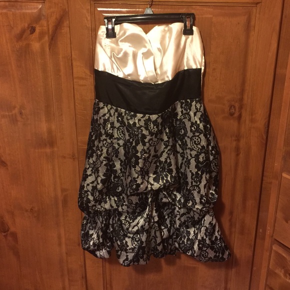 Black & white strapless dress