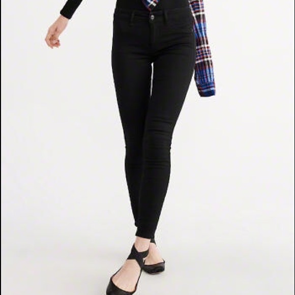 Abercrombie Black High Rise Ankle Cut Jean Legging
