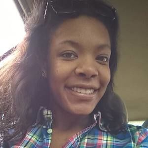 Meet your Posher, Malika