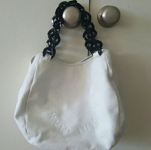 White leather Gianni Bini purse