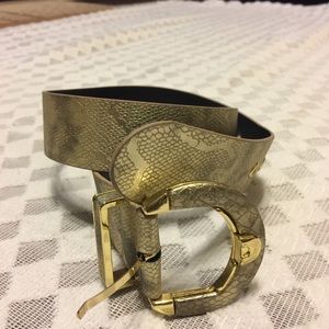 Glittering/ shimming gold leather Belt