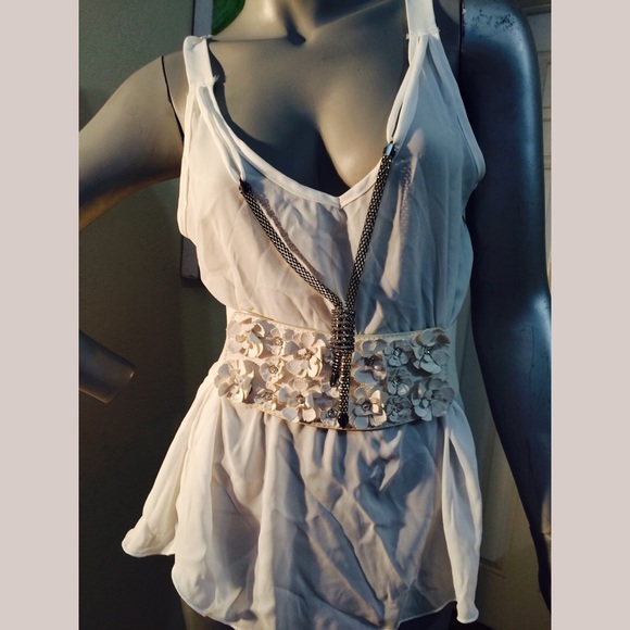 New cute top.