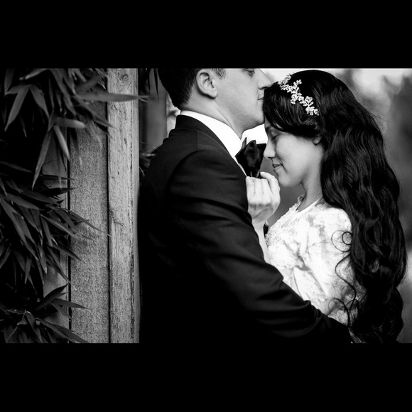 Meet your Posher, Nicole - Picture 3 of 6