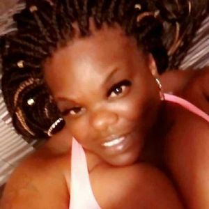 Meet your Posher, Lorraine