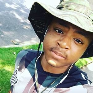 Meet your Posher, Jay jay