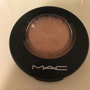 Mac mineral blush