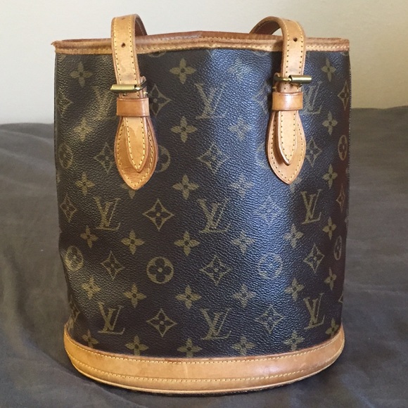 Authentic Louis Vuitton PM bucket bag