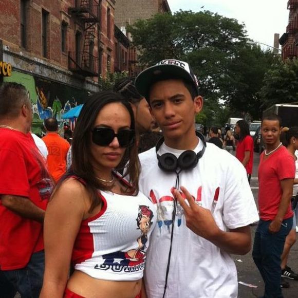 Meet your Posher, Flordeliz - Picture 1 of 1