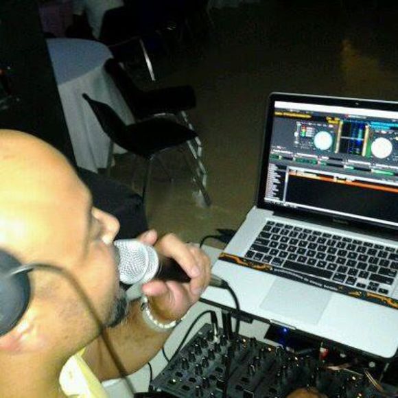 Meet your Posher, Jorge - Picture 1 of 1