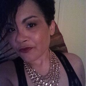 Meet your Posher, Romara