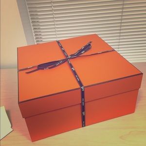 Hermes Garden Party 36 in Gold Excellent condition