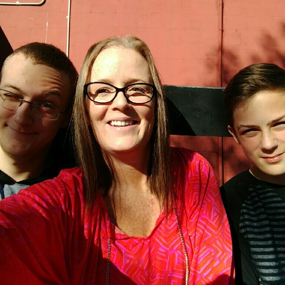 Meet your Posher, Carly - Picture 4 of 9